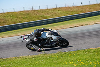 anglesey-no-limits-trackday;anglesey-photographs;anglesey-trackday-photographs;enduro-digital-images;event-digital-images;eventdigitalimages;no-limits-trackdays;peter-wileman-photography;racing-digital-images;trac-mon;trackday-digital-images;trackday-photos;ty-croes